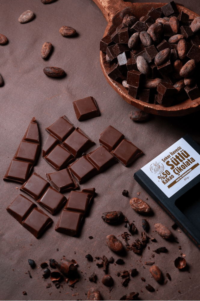 Sugar-Free, Gluten-Free, Ketogenic Milk Chocolate with Stevia - 50% Cacao | Aroha