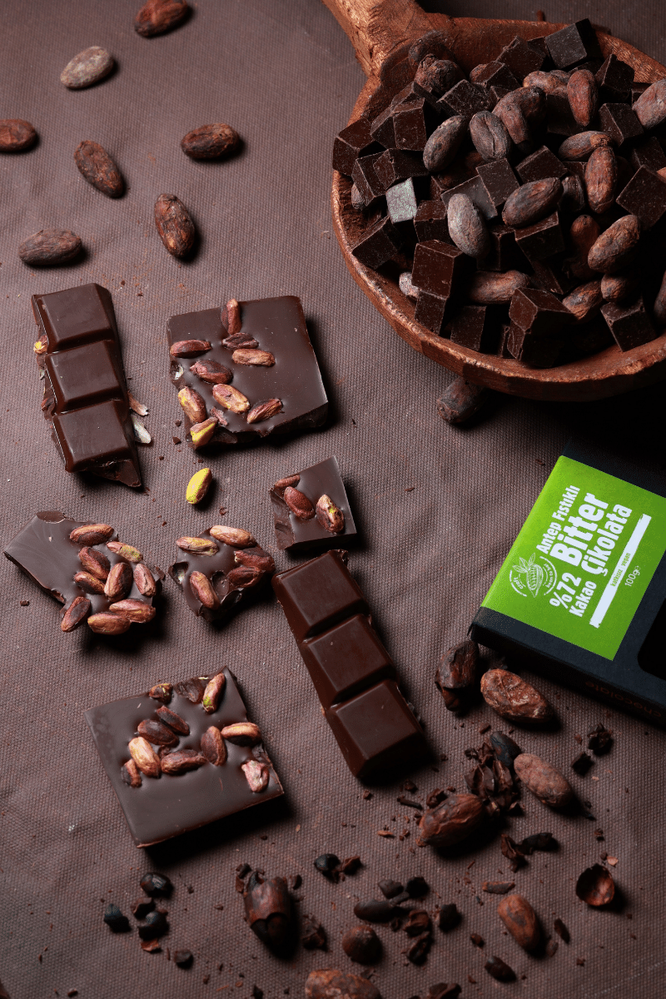 Pistachio Dark Chocolate - 72% Cacao | Aroha